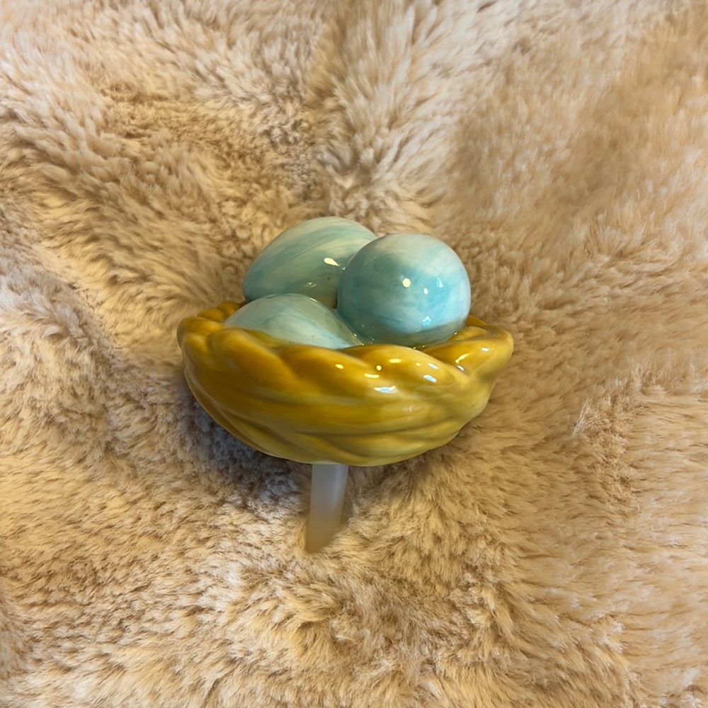 Nora Fleming birds nest perfect condition!
